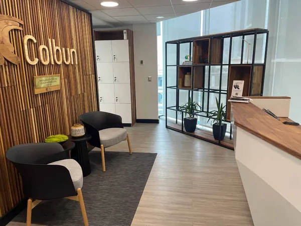 Remodelación · oficina corporativa Colbún
